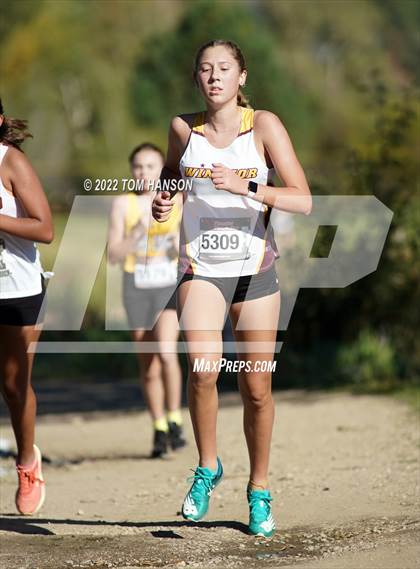Thumbnail 2 in Longs Peak Invitational photogallery.