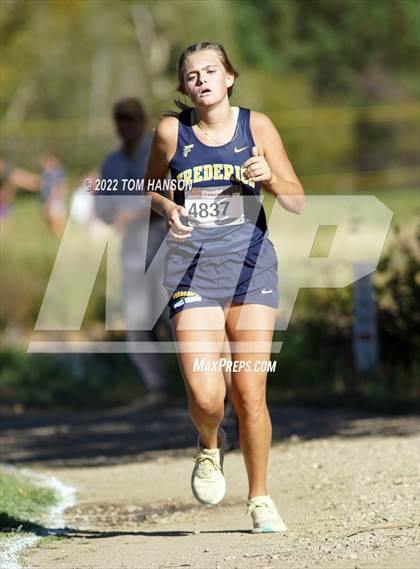 Thumbnail 3 in Longs Peak Invitational photogallery.