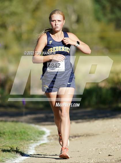 Thumbnail 2 in Longs Peak Invitational photogallery.
