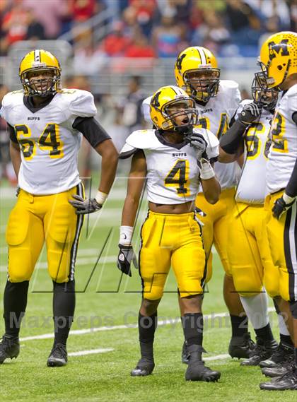 Thumbnail 2 in Manor vs. Fort Bend Marshall  (UIL 4A Division 2 Quarterfinal Playoff) photogallery.