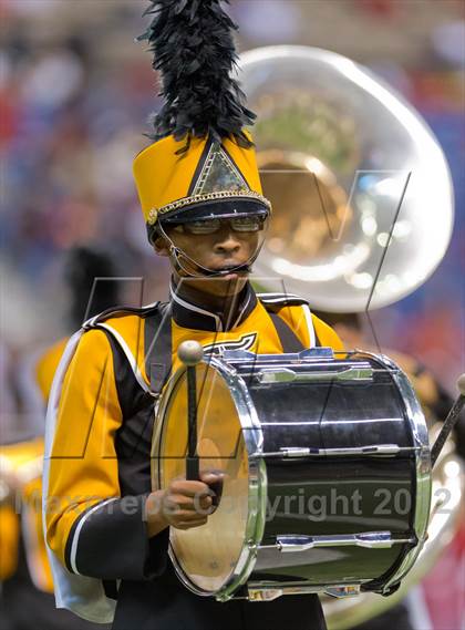 Thumbnail 3 in Manor vs. Fort Bend Marshall  (UIL 4A Division 2 Quarterfinal Playoff) photogallery.