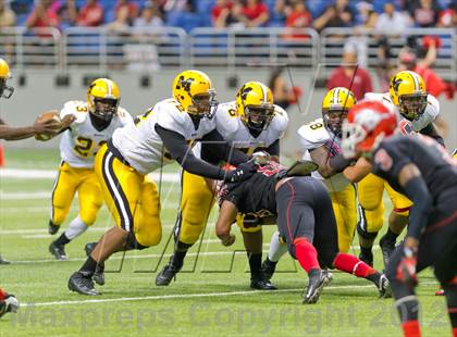 Thumbnail 3 in Manor vs. Fort Bend Marshall  (UIL 4A Division 2 Quarterfinal Playoff) photogallery.