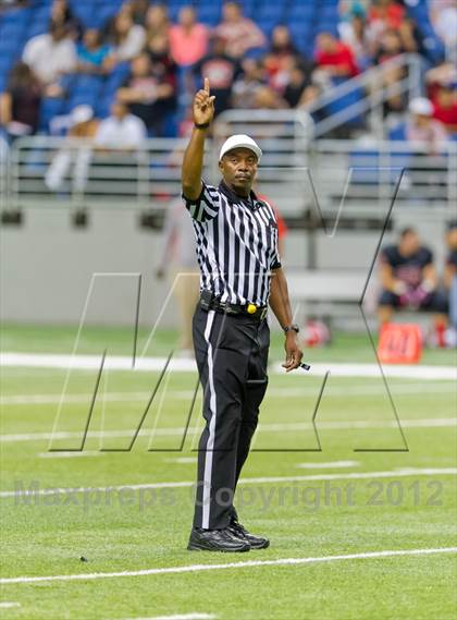Thumbnail 2 in Manor vs. Fort Bend Marshall  (UIL 4A Division 2 Quarterfinal Playoff) photogallery.