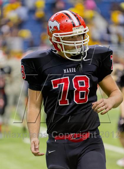 Thumbnail 2 in Manor vs. Fort Bend Marshall  (UIL 4A Division 2 Quarterfinal Playoff) photogallery.