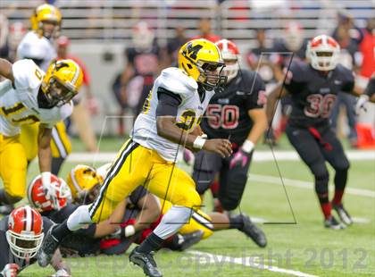 Thumbnail 1 in Manor vs. Fort Bend Marshall  (UIL 4A Division 2 Quarterfinal Playoff) photogallery.