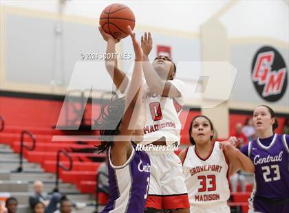 Thumbnail 3 in Pickerington Central @ Groveport-Madison photogallery.