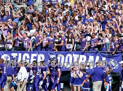 Thumbnail 2 in Oscar Smith vs. Pickerington Central (Kirk Herbstreit National Kickoff Classic) photogallery.