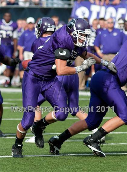 Thumbnail 3 in Oscar Smith vs. Pickerington Central (Kirk Herbstreit National Kickoff Classic) photogallery.