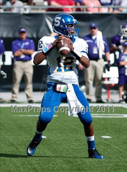 Thumbnail 1 in Oscar Smith vs. Pickerington Central (Kirk Herbstreit National Kickoff Classic) photogallery.