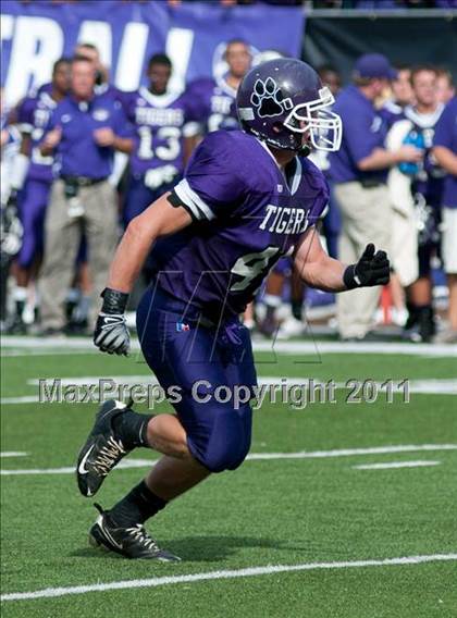 Thumbnail 2 in Oscar Smith vs. Pickerington Central (Kirk Herbstreit National Kickoff Classic) photogallery.