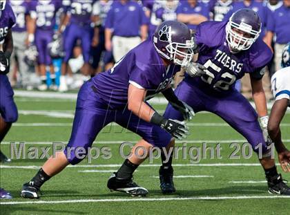 Thumbnail 2 in Oscar Smith vs. Pickerington Central (Kirk Herbstreit National Kickoff Classic) photogallery.