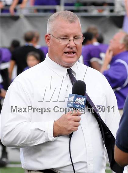 Thumbnail 1 in Oscar Smith vs. Pickerington Central (Kirk Herbstreit National Kickoff Classic) photogallery.