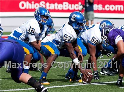 Thumbnail 2 in Oscar Smith vs. Pickerington Central (Kirk Herbstreit National Kickoff Classic) photogallery.