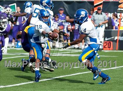 Thumbnail 2 in Oscar Smith vs. Pickerington Central (Kirk Herbstreit National Kickoff Classic) photogallery.