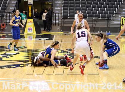 Thumbnail 3 in Manhattan vs South  (KSHSAA 6A Third Place) photogallery.