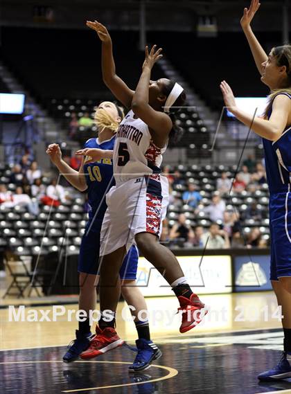 Thumbnail 3 in Manhattan vs South  (KSHSAA 6A Third Place) photogallery.