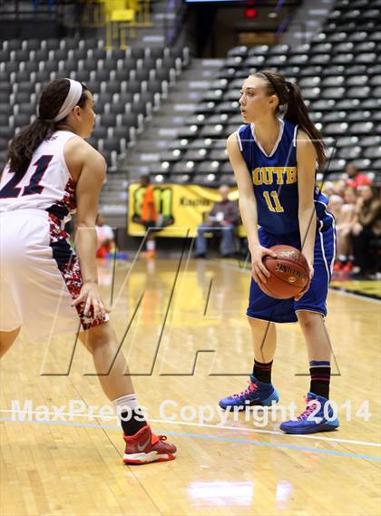 Thumbnail 1 in Manhattan vs South  (KSHSAA 6A Third Place) photogallery.