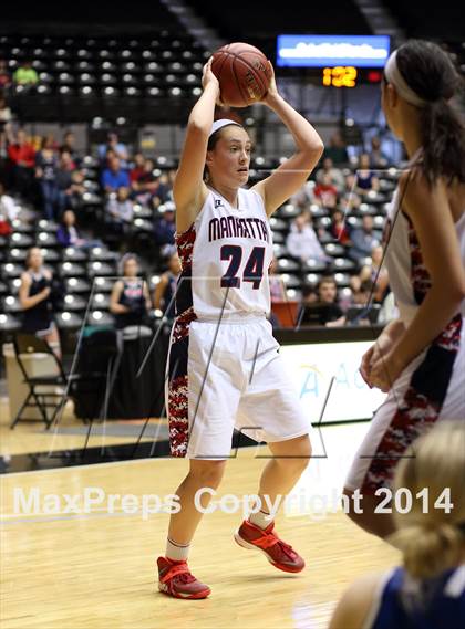 Thumbnail 2 in Manhattan vs South  (KSHSAA 6A Third Place) photogallery.