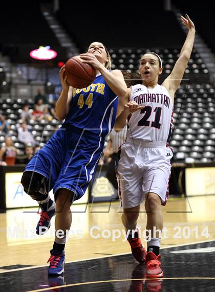 Thumbnail 2 in Manhattan vs South  (KSHSAA 6A Third Place) photogallery.
