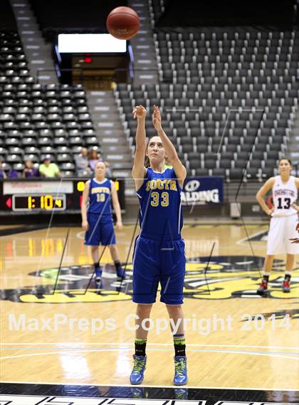 Thumbnail 1 in Manhattan vs South  (KSHSAA 6A Third Place) photogallery.
