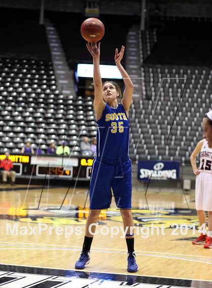 Thumbnail 3 in Manhattan vs South  (KSHSAA 6A Third Place) photogallery.