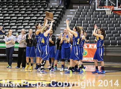 Thumbnail 3 in Manhattan vs South  (KSHSAA 6A Third Place) photogallery.