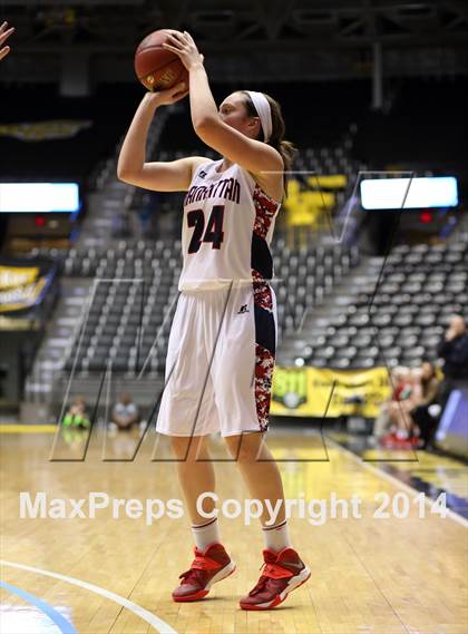 Thumbnail 2 in Manhattan vs South  (KSHSAA 6A Third Place) photogallery.