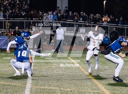 Thumbnail 3 in Belleville vs. Catholic Central (MHSAA Div 1 Reg 3 Final) photogallery.