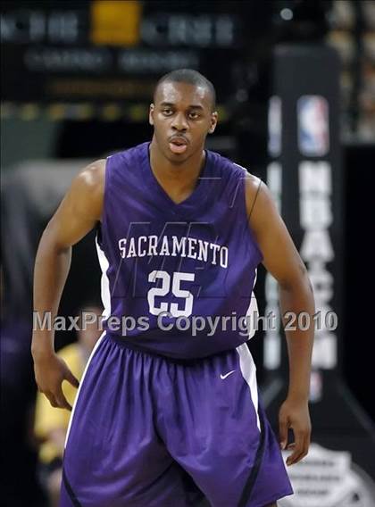 Thumbnail 1 in Sacramento vs. Bishop O'Dowd (CIF NorCal D3 Final) photogallery.