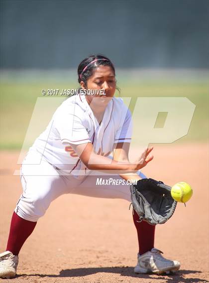 Thumbnail 3 in Wilson vs. Santa Paula (CIF SS D6 Playoff) photogallery.