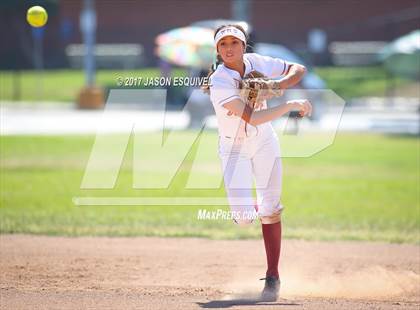 Thumbnail 2 in Wilson vs. Santa Paula (CIF SS D6 Playoff) photogallery.