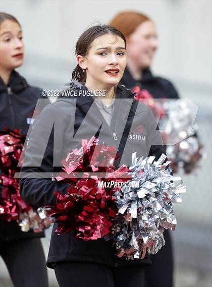 Thumbnail 1 in North Kitsap vs. WF West (WIAA 2A Semi Final) photogallery.