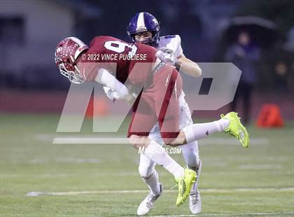 Thumbnail 3 in North Kitsap vs. WF West (WIAA 2A Semi Final) photogallery.