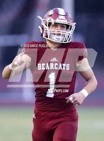 Thumbnail 2 in North Kitsap vs. WF West (WIAA 2A Semi Final) photogallery.