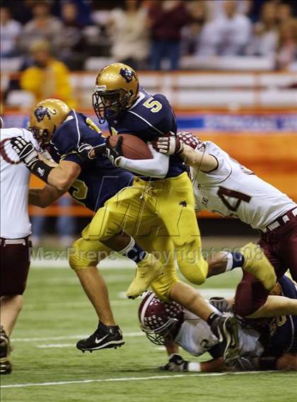Thumbnail 2 in Burnt Hills-Ballston Lake vs Sweet Home (NYSPHSAA Class A Final) photogallery.