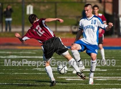 Thumbnail 1 in Weston vs Douglas (MIAA D3 Final) photogallery.