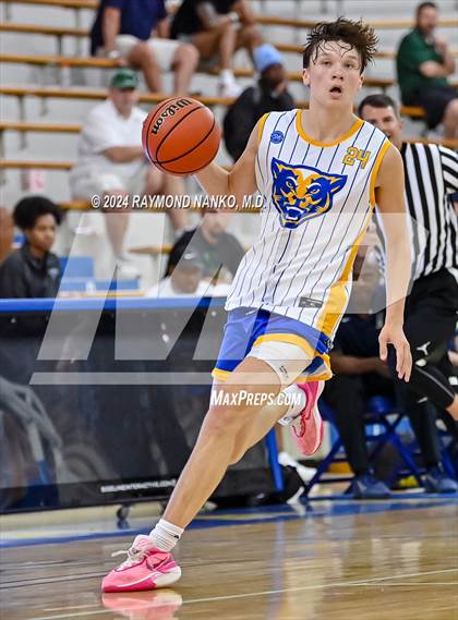 Thumbnail 3 in Cathedral vs Greenfield Central (IBCA / IHSAA Showcase)  photogallery.