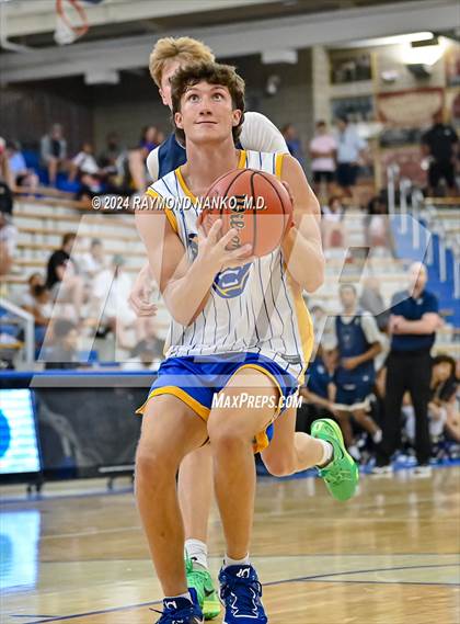 Thumbnail 2 in Cathedral vs Greenfield Central (IBCA / IHSAA Showcase)  photogallery.