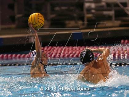 Thumbnail 3 in Carlsbad vs. La Costa Canyon (CIF SDS D1 Final) photogallery.