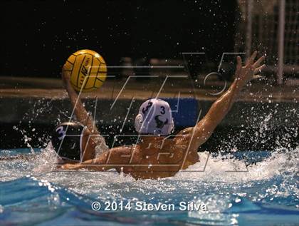 Thumbnail 3 in Carlsbad vs. La Costa Canyon (CIF SDS D1 Final) photogallery.