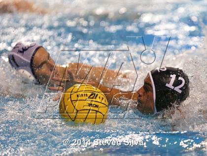 Thumbnail 3 in Carlsbad vs. La Costa Canyon (CIF SDS D1 Final) photogallery.