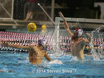 Thumbnail 2 in Carlsbad vs. La Costa Canyon (CIF SDS D1 Final) photogallery.
