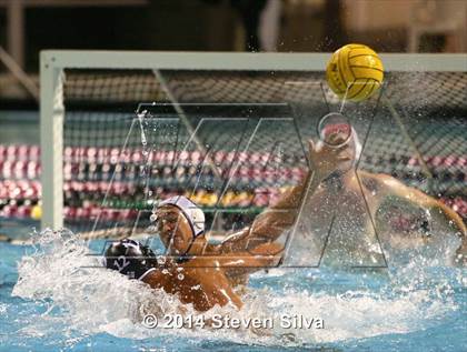 Thumbnail 3 in Carlsbad vs. La Costa Canyon (CIF SDS D1 Final) photogallery.