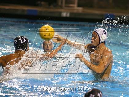 Thumbnail 2 in Carlsbad vs. La Costa Canyon (CIF SDS D1 Final) photogallery.