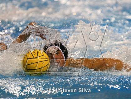 Thumbnail 2 in Carlsbad vs. La Costa Canyon (CIF SDS D1 Final) photogallery.
