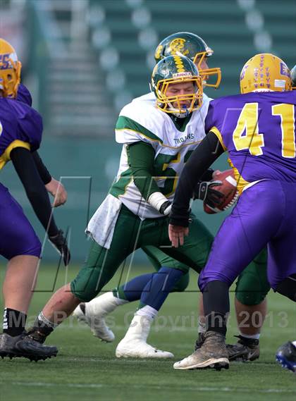 Thumbnail 2 in Clyde-Savannah vs. Alexander (Section 5 Class D Final) photogallery.