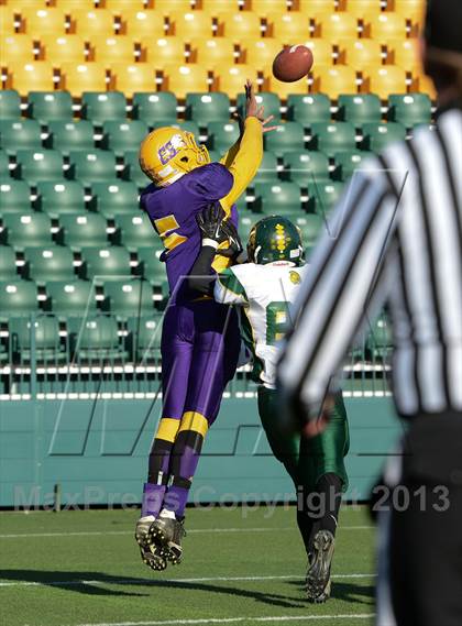 Thumbnail 3 in Clyde-Savannah vs. Alexander (Section 5 Class D Final) photogallery.