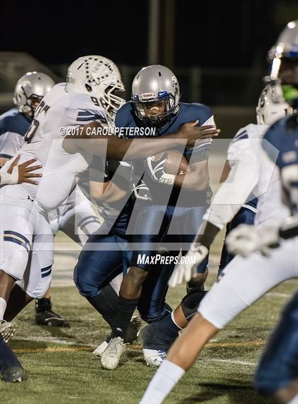 Thumbnail 3 in Los Osos @ Silverado photogallery.