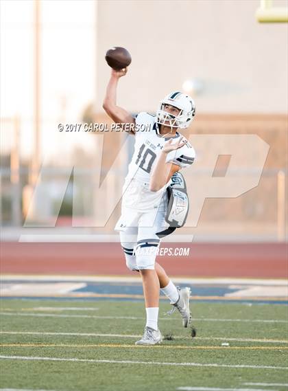 Thumbnail 3 in Los Osos @ Silverado photogallery.