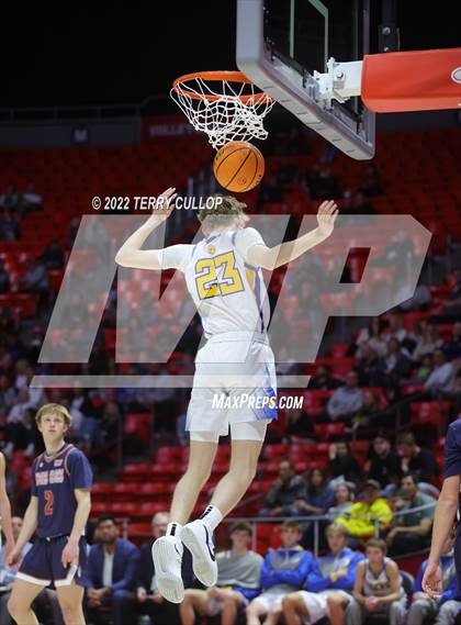 Thumbnail 1 in Woods Cross vs. Orem (UHSAA 5A Quarterfinal) photogallery.